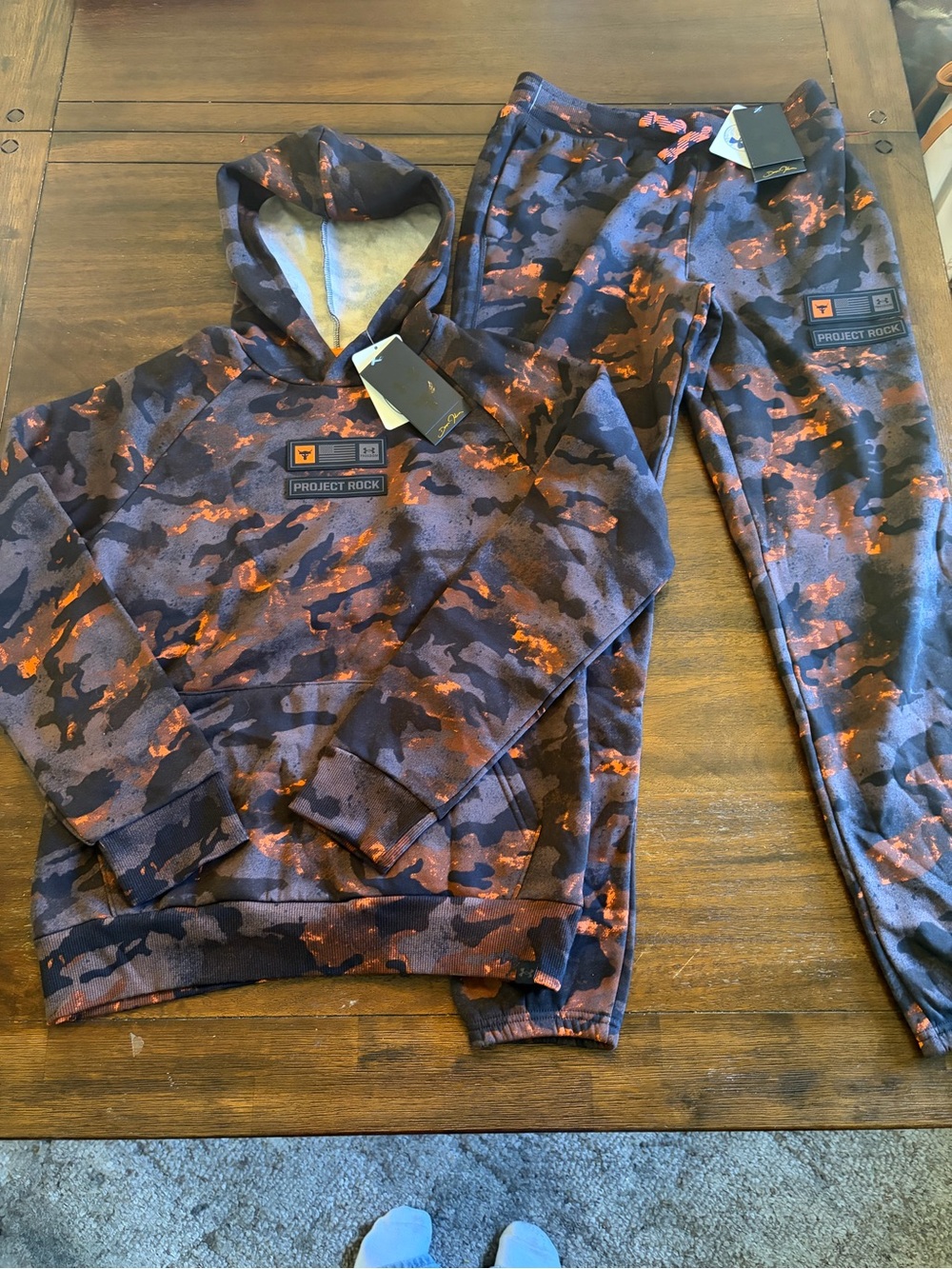 NWT Under Armour Project Rock Vet Day Camo Hoodie Joggers Set Youth L $140